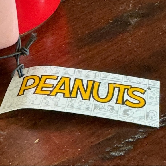 Life is Better with Friends - Peanuts Charlie Brown & Snoopy Heart Mug - Picture 4 of 9